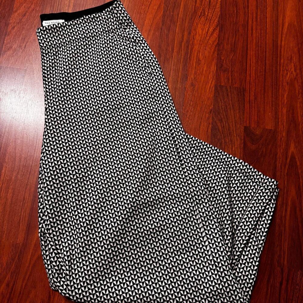 Max studio london black and